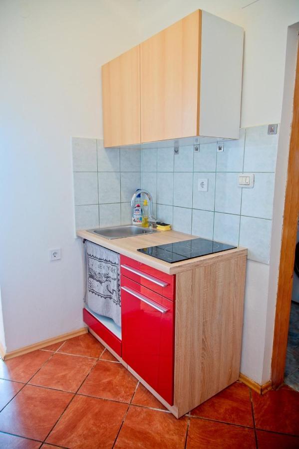 Loborika Apartmans Dina And Hana Radeki Polje 50 아파트 외부 사진